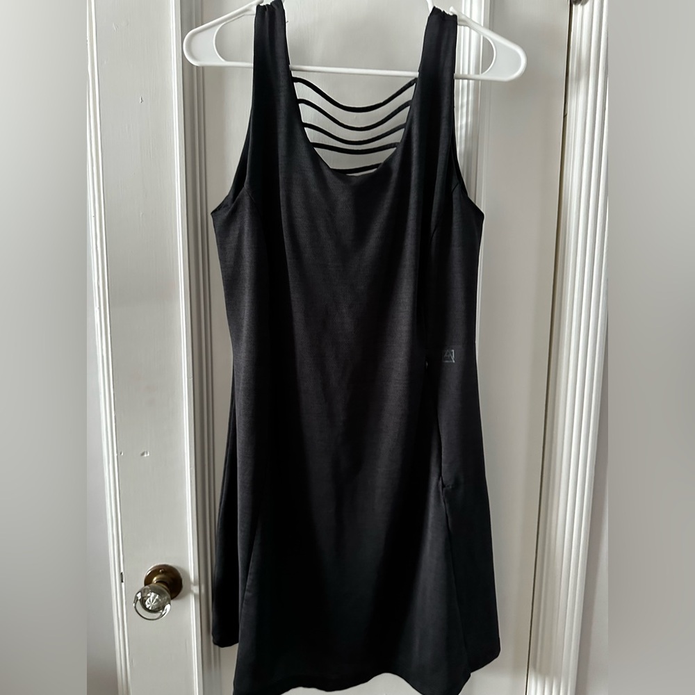 Dark Gray Avalanche Supply Company athletic dress EUC large